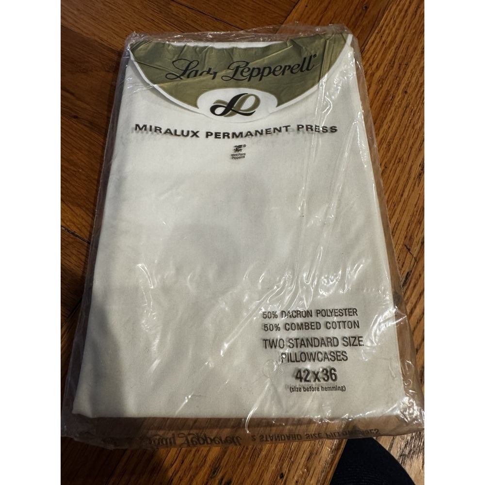 Vintage Lady Pepperell‎ Miralux Permanent Press 2 Pillowcases White 42x36 NEW